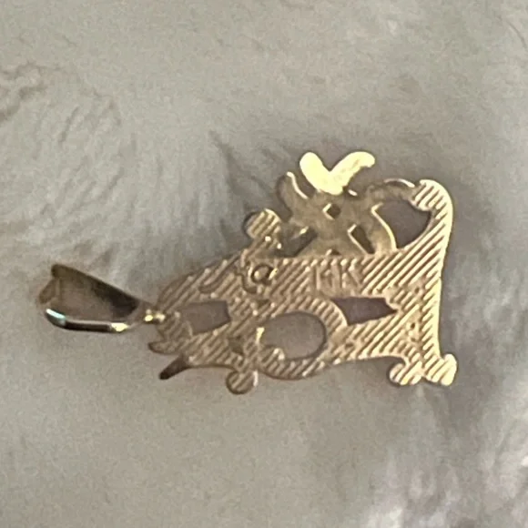 👩💐 ENGRAVED “#1 MOM” STAMPED AM 14 K GOLD MOTHER’S DAY PENDANT FOR NECKLACES - Picture 2 of 13